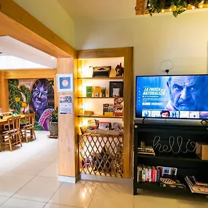 Albergue Adn Algo De Nosotros - Malaika, Medellín